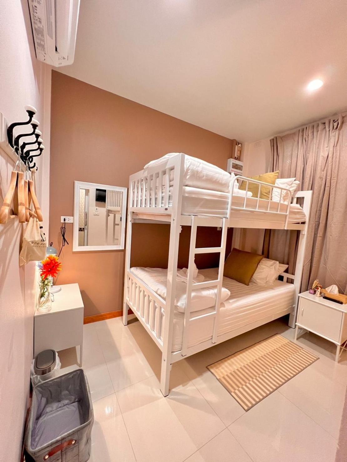 Por Poshtel Kanchanaburi Exterior photo